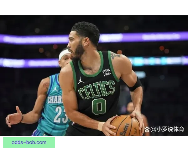 塔图姆三节23分11篮板9助攻差1助实现连场三双展现巨星实力