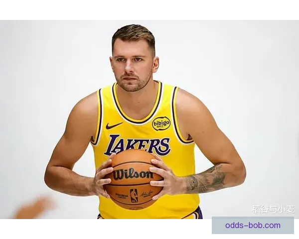 雷迪克赞东契奇本月表现惊艳无法与禅师莱利相提并论